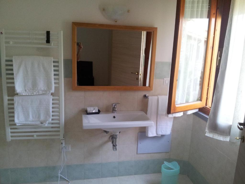 Bed and Breakfast Tellus Сатурния Номер фото