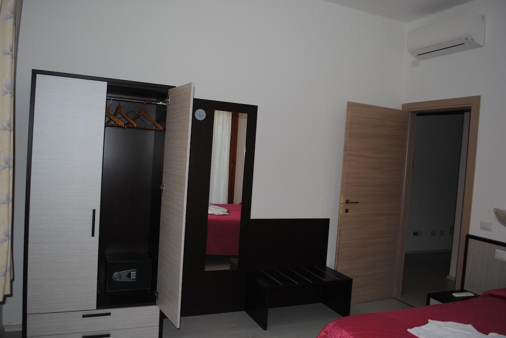 Bed and Breakfast Tellus Сатурния Номер фото