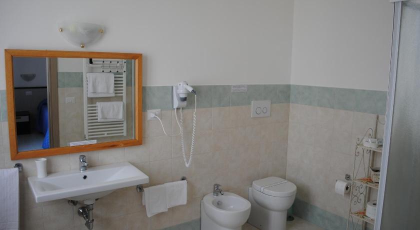 Bed and Breakfast Tellus Сатурния Номер фото
