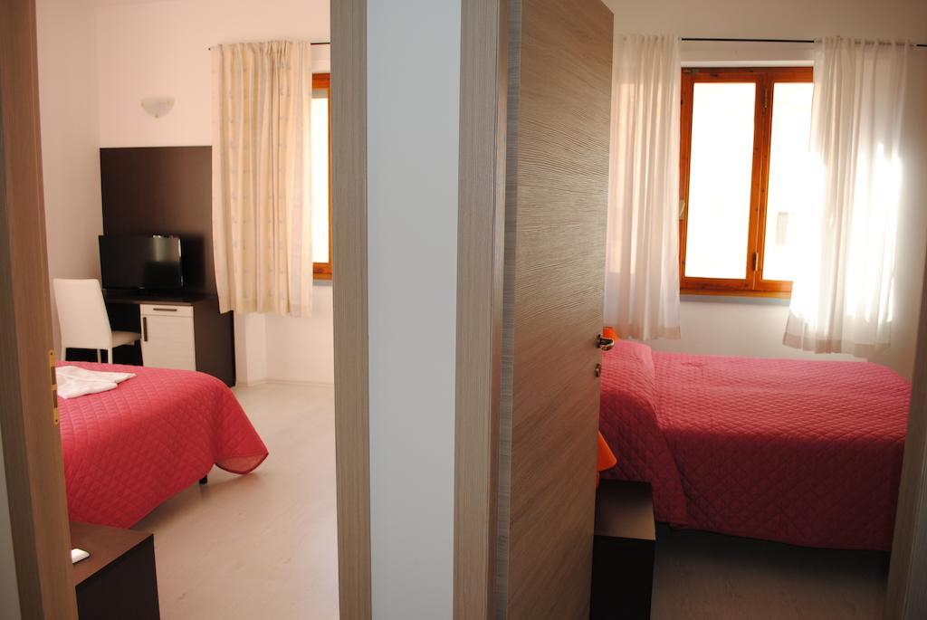Bed and Breakfast Tellus Сатурния Номер фото